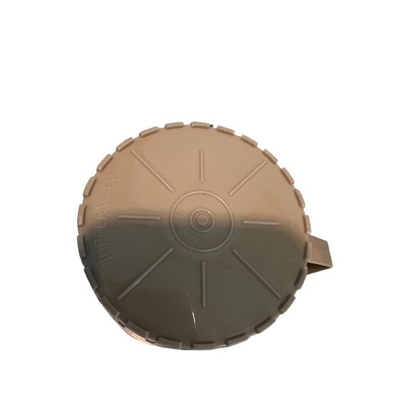 Tupperware 874 Ecru Beige 1.2 Liter Pitcher Push Button Lid - Picture 11 of 11